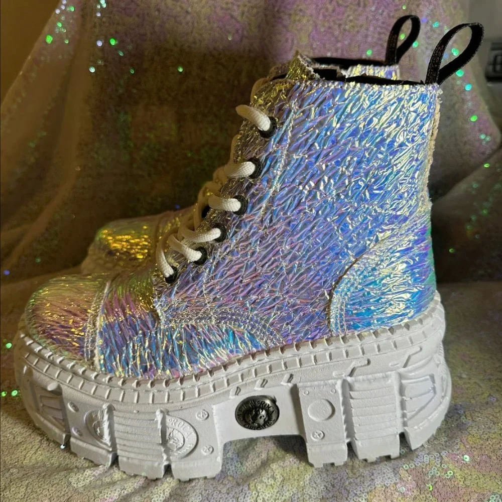 New Rock Dolls Kill Holographic M-WALL005-V44 Platform Boots Iridescent Festival - Picture 2 of 9